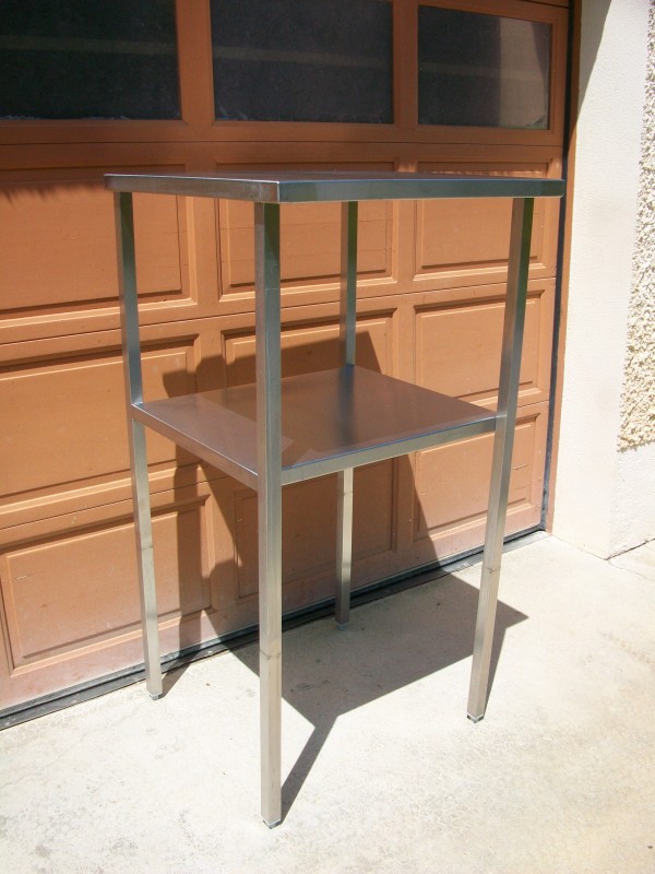 Table haute centrale 75 x 75