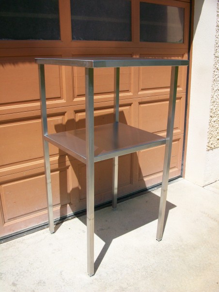 Table haute centrale 75 x 75