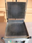Grill à paninis
