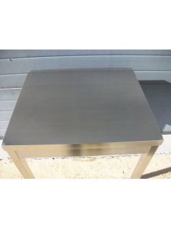 Table NEUVE 70 x 60