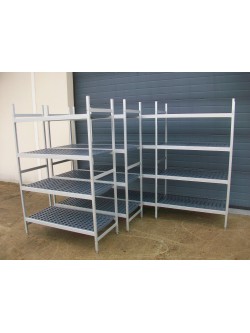 7.1 mètres linéaires d'étagères alimentaires