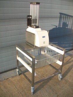 Coupe pain sur chariot