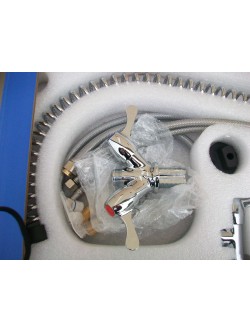 Robinet mélangeur + douchette NEUF