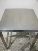 Table centrale 70 x 70