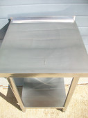 Table adossée 61 x 61