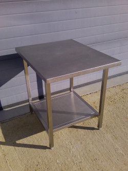 Table centrale 70 x 85